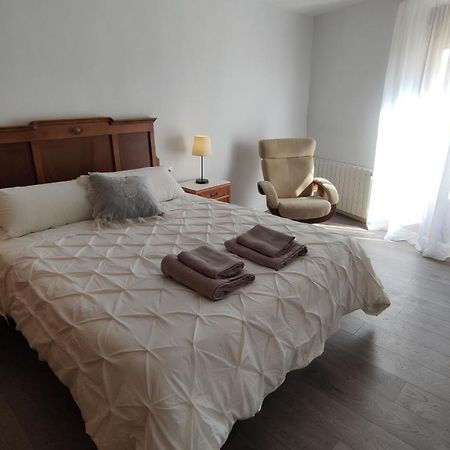 Apartaments Rurals Cal Parro, Batea Екстер'єр фото